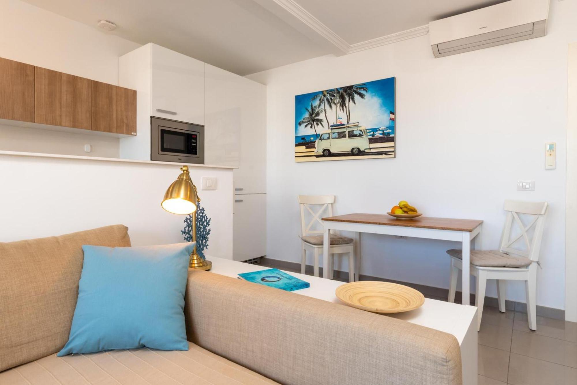 Апартаменты Hidalgos Hideaway - La Caleta Адехе Экстерьер фото